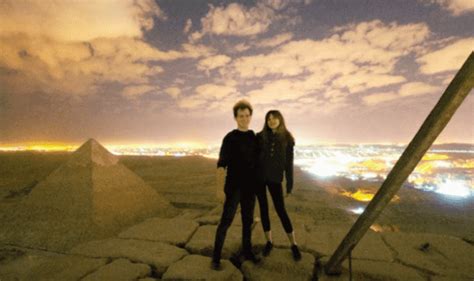 couple fuck on great pyramid|Egypt investigates explicit video and photos at top of Great。